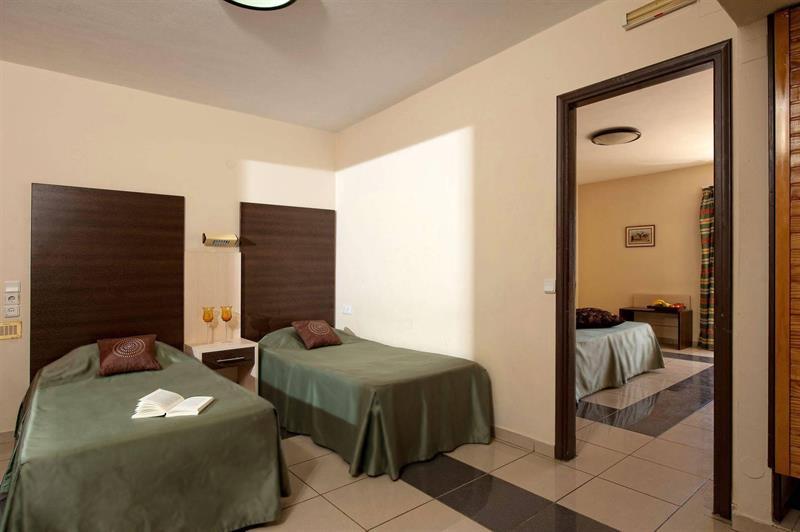 הרסוניסוס Senses Blue Boutique Hotel מראה חיצוני תמונה